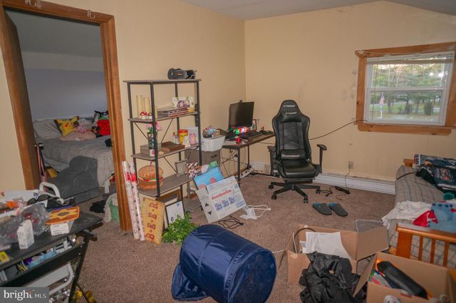 40 CUPOLA RD, Honey Brook, PA 19344