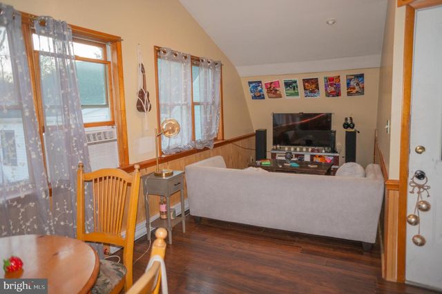 40 CUPOLA RD, Honey Brook, PA 19344