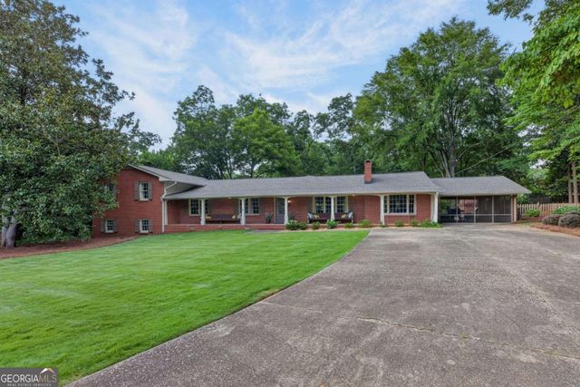 8928 Orchard Drive, Douglasville, GA 30134