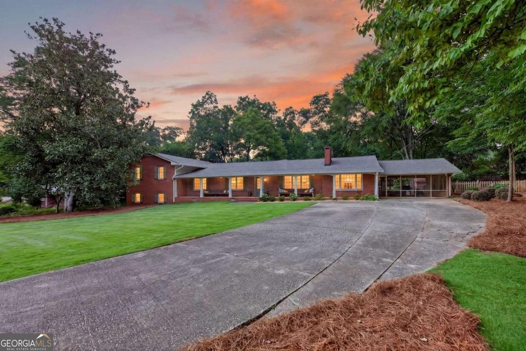 8928 Orchard Drive, Douglasville, GA 30134