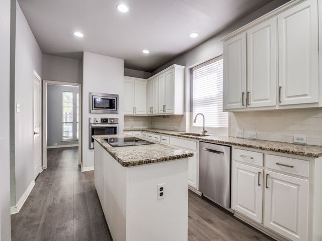 2234 Pecan Grove Court, Dallas, TX 75228