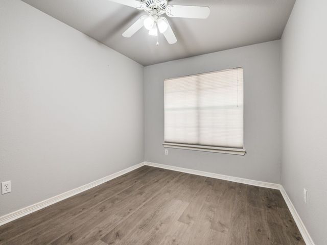 2234 Pecan Grove Court, Dallas, TX 75228