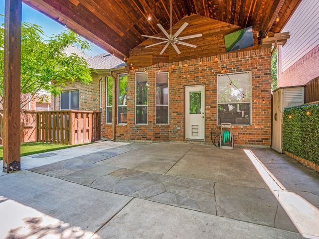 2234 Pecan Grove Court, Dallas, TX 75228