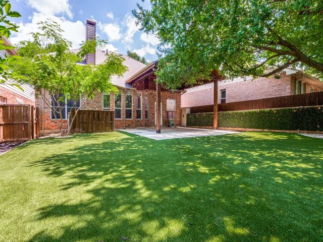 2234 Pecan Grove Court, Dallas, TX 75228