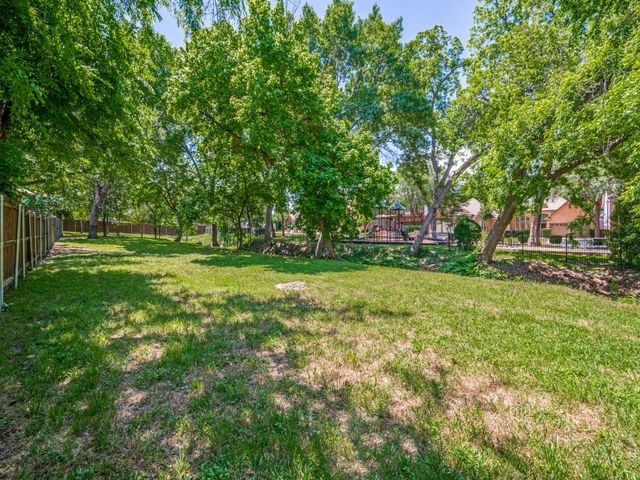 2234 Pecan Grove Court, Dallas, TX 75228