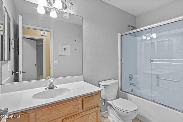 9156 W CHARLESTON Avenue, Peoria, AZ 85382