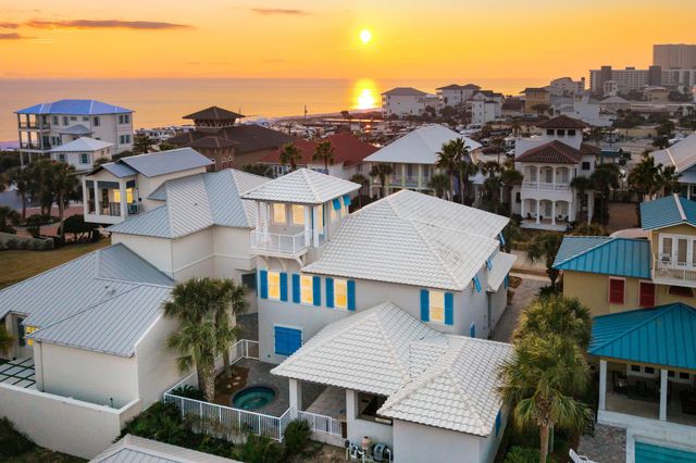 265 Rue Martine, Miramar Beach, FL 32550