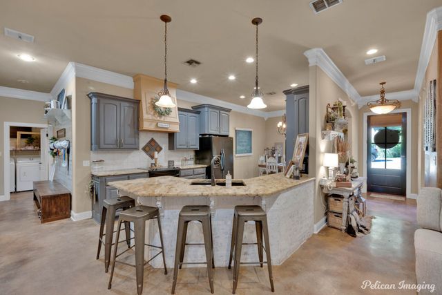 411 S Elm Street, Haughton, LA 71037