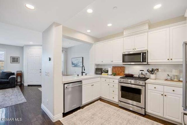 184 Via Katrina, Newbury Park, CA 91320