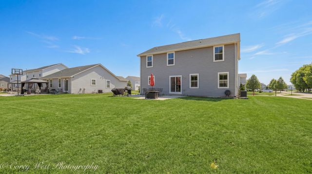 450 Cardinal Way, Hampshire, IL 60140