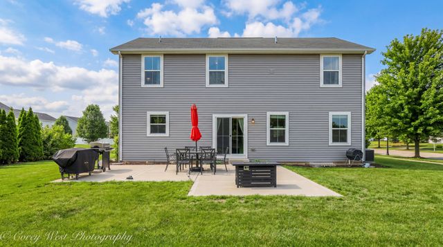 450 Cardinal Way, Hampshire, IL 60140
