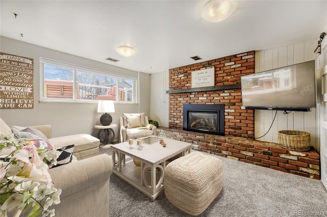 1567 S Xenon Court, Lakewood, CO 80228