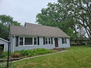 7060 OSAGE Road, Long Grove, IL 60047