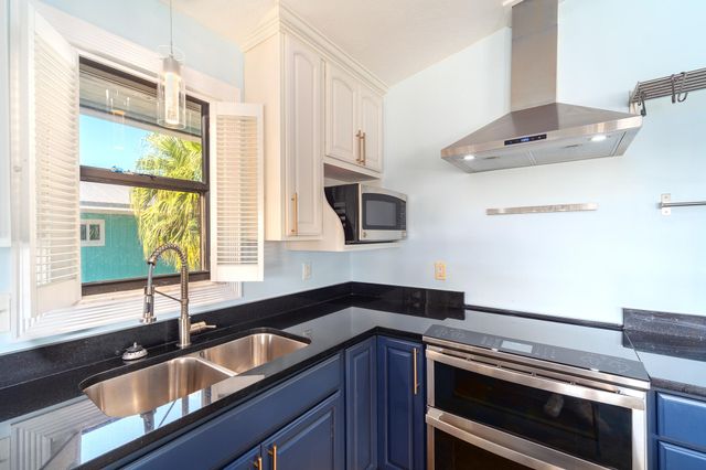 22748 Blackbeard Lane, Cudjoe Key, FL 33042