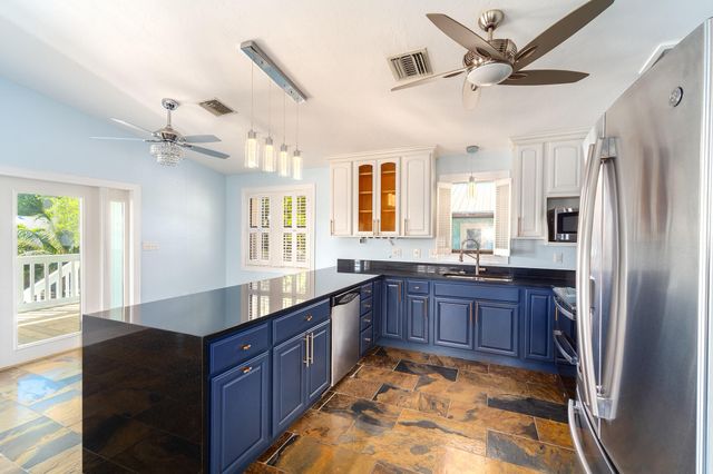 22748 Blackbeard Lane, Cudjoe Key, FL 33042