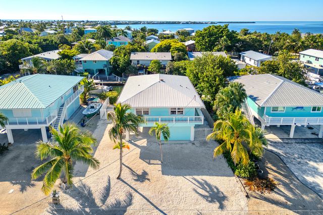 22748 Blackbeard Lane, Cudjoe Key, FL 33042