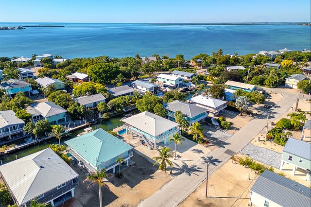 22748 Blackbeard Lane, Cudjoe Key, FL 33042