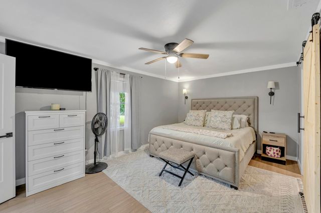 2411 N Page Rd, Longview, TX 75605