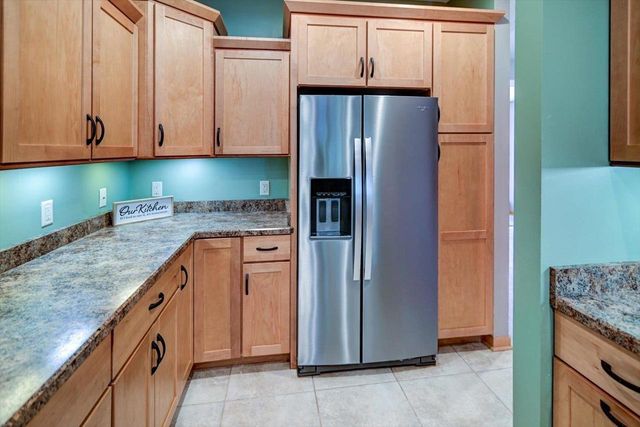 18 Glen Arbor Way, Fitchburg, WI 53711