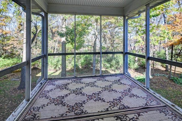 18 Glen Arbor Way, Fitchburg, WI 53711