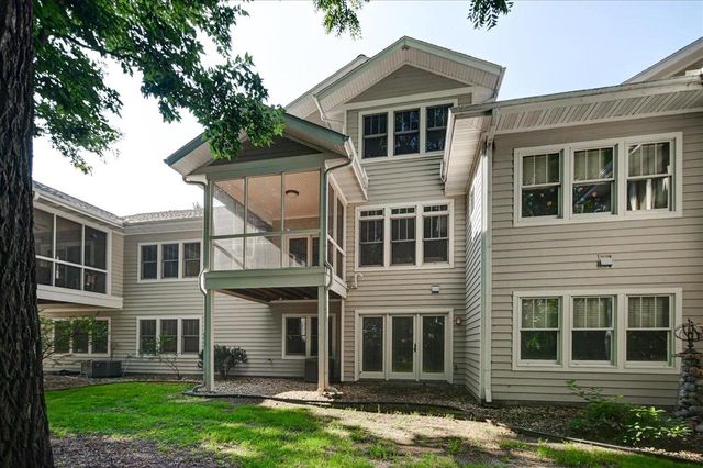 18 Glen Arbor Way, Fitchburg, WI 53711