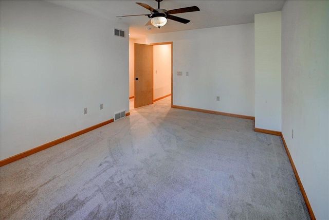 18 Glen Arbor Way, Fitchburg, WI 53711