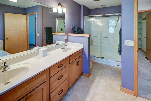 18 Glen Arbor Way, Fitchburg, WI 53711