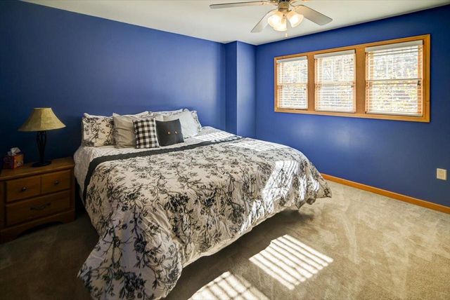 18 Glen Arbor Way, Fitchburg, WI 53711