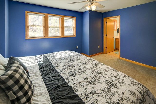 18 Glen Arbor Way, Fitchburg, WI 53711