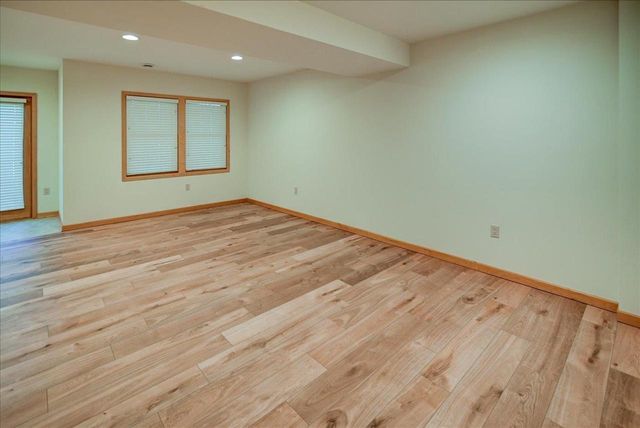 18 Glen Arbor Way, Fitchburg, WI 53711