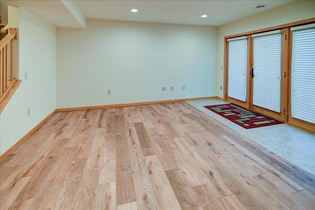 18 Glen Arbor Way, Fitchburg, WI 53711