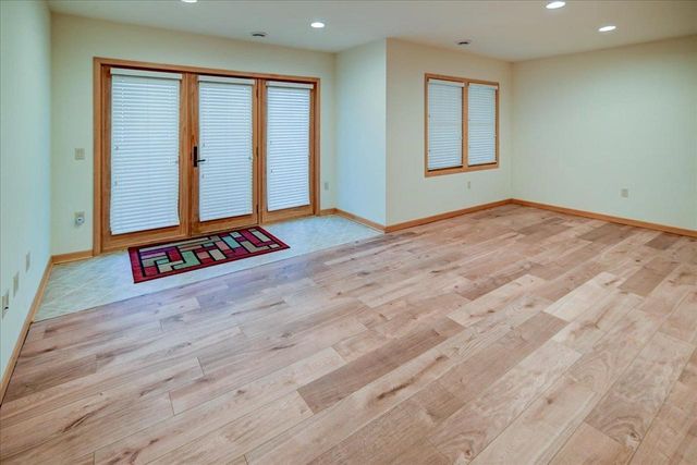 18 Glen Arbor Way, Fitchburg, WI 53711