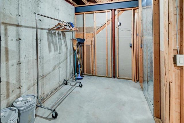 18 Glen Arbor Way, Fitchburg, WI 53711