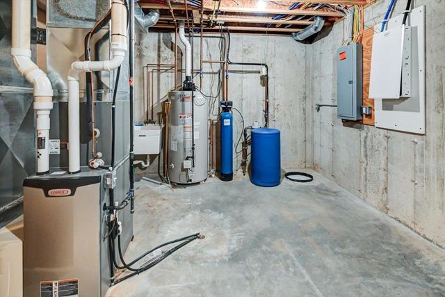 18 Glen Arbor Way, Fitchburg, WI 53711