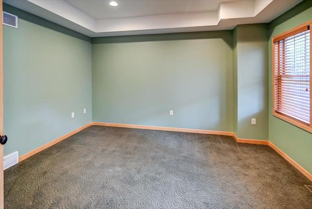 18 Glen Arbor Way, Fitchburg, WI 53711