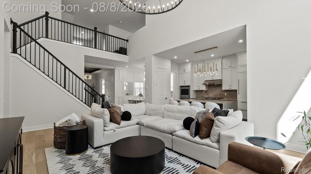 7679 Larchwood Drive, West Bloomfield Charter Township, MI 48322