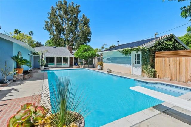 3749 San Rafael, Riverside, CA 92504