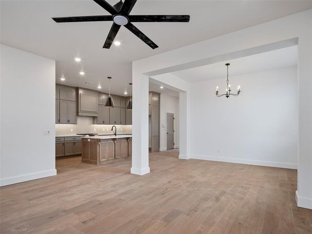 7921 NW 163rd Street, Oklahoma City, OK 73013