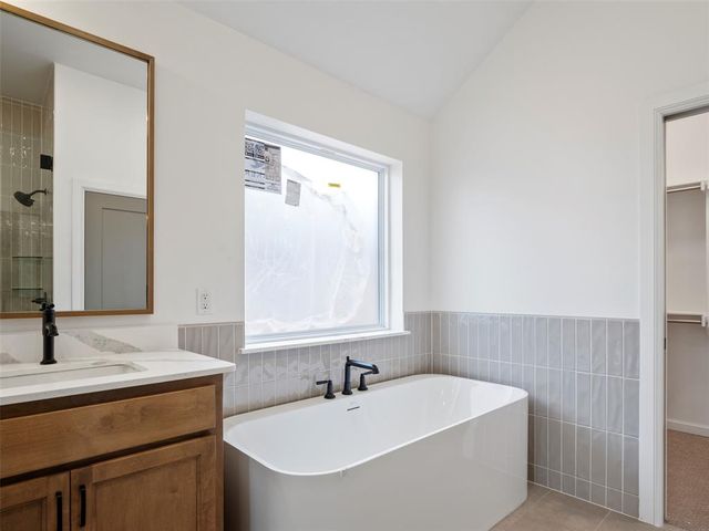 7921 NW 163rd Street, Oklahoma City, OK 73013