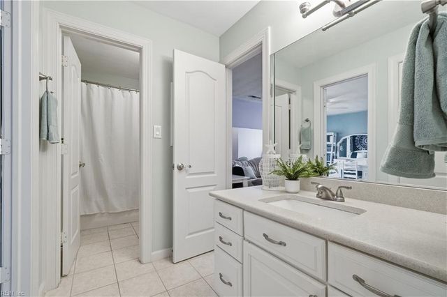 2216 Souverain LN, Virginia Beach, VA 23454