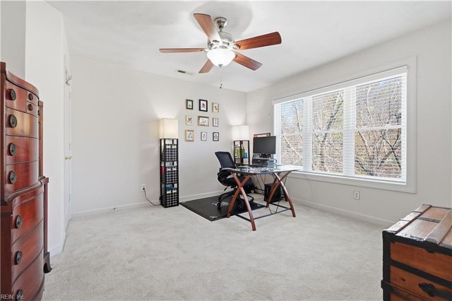 2216 Souverain LN, Virginia Beach, VA 23454