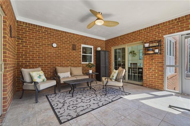 2216 Souverain LN, Virginia Beach, VA 23454