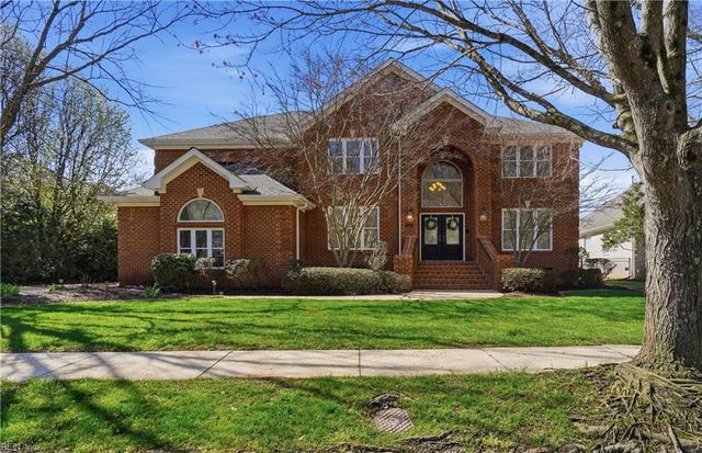 2216 Souverain LN, Virginia Beach, VA 23454