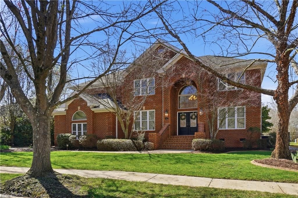 2216 Souverain LN, Virginia Beach, VA 23454