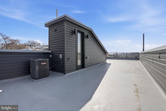 222 HERMITAGE ST, Philadelphia, PA 19127