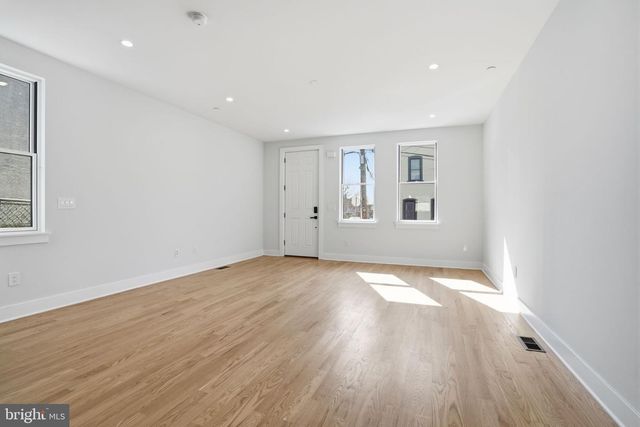 222 HERMITAGE ST, Philadelphia, PA 19127