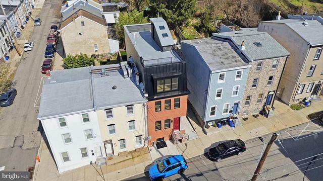 222 HERMITAGE ST, Philadelphia, PA 19127