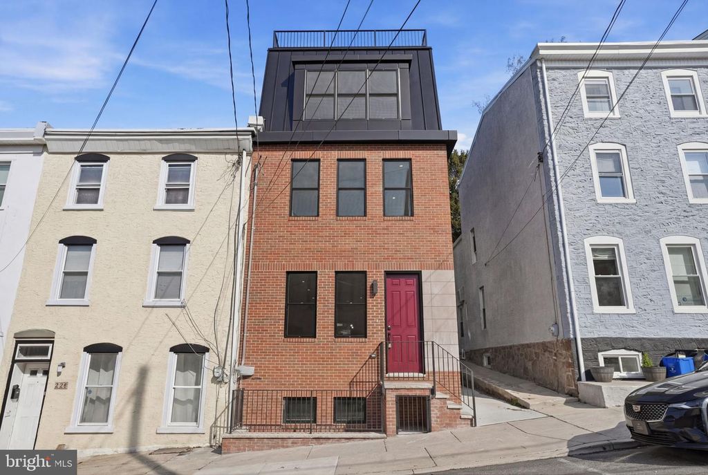 222 HERMITAGE ST, Philadelphia, PA 19127