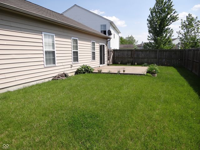 12302 Sagamore Woods Drive, Fishers, IN 46037