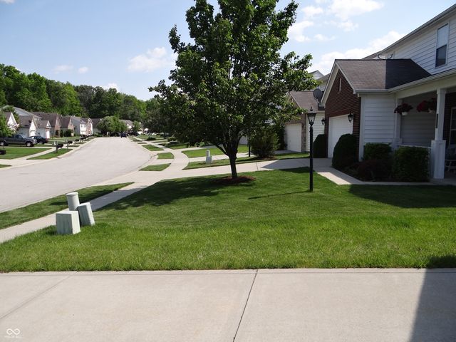 12302 Sagamore Woods Drive, Fishers, IN 46037